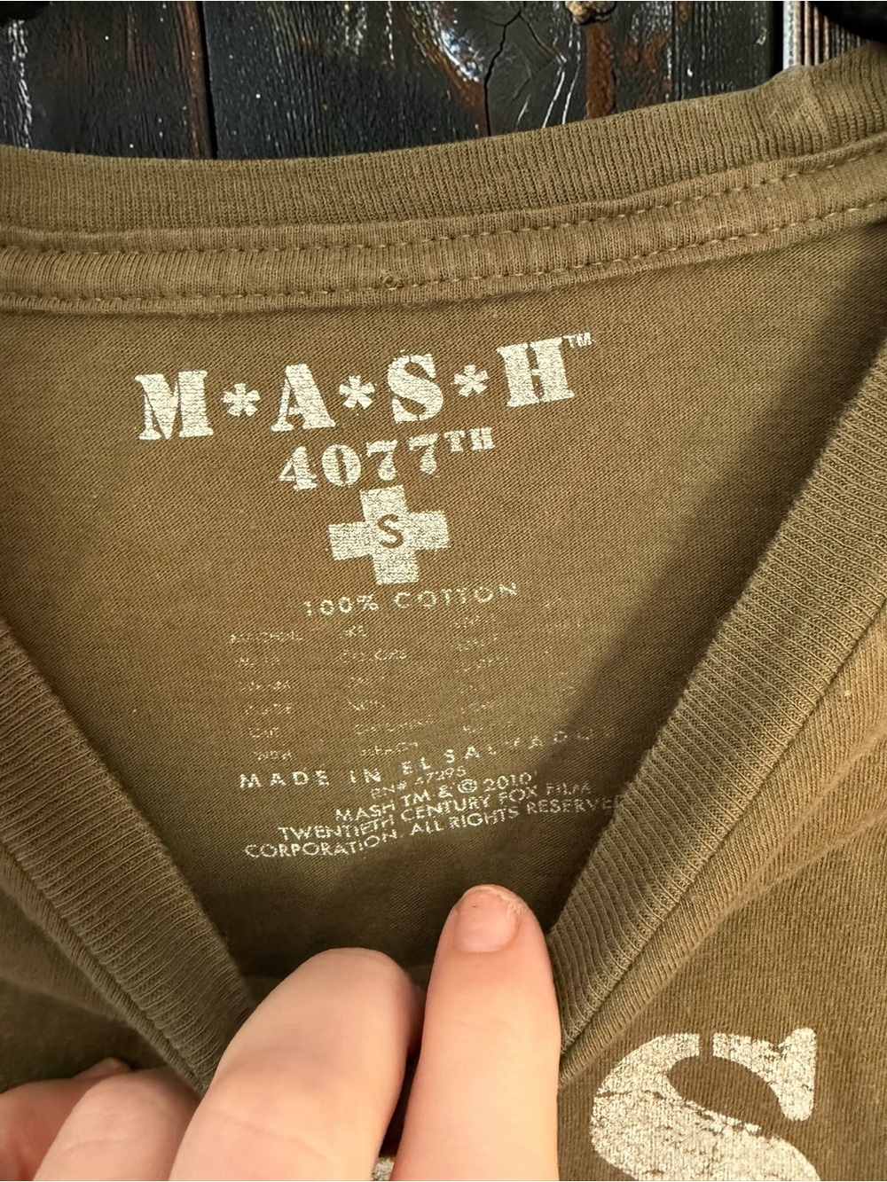 MASH 4077th Graphic Tee Small Olive Green Vintage TV Retro Army Tee - Picture 2 of 5